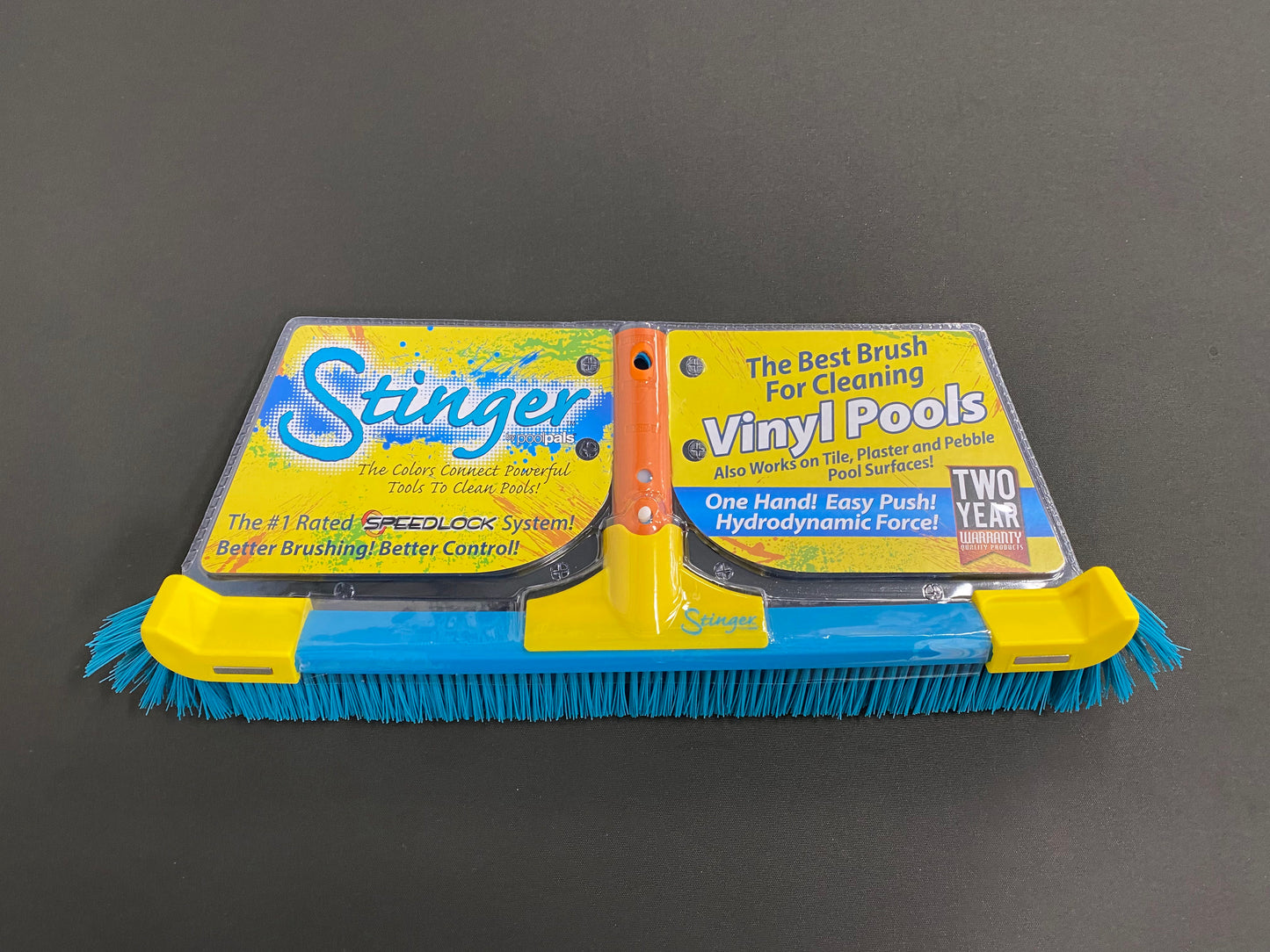 Stinger 18" Vinyl Brush